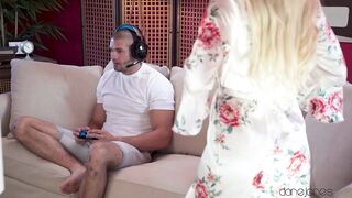 2025-11-18-11438897-sexual-solution-to-housemate-tiff_720