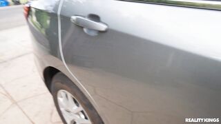 2025-12-10-11439473-sitting-on-a-parked-cock_720