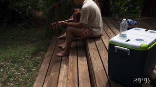 2025-10-16-11390971-bbq-at-the-lake-house_720