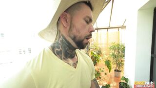 2025-11-15-11438909-my-new-age-nudist-housemate_720