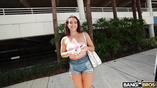 2022-09-21-8900731-mandy-fucks-to-buy-a-house_720