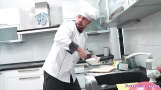 2021-05-21-4446501-chef-special-for-her-18th-birthday_720