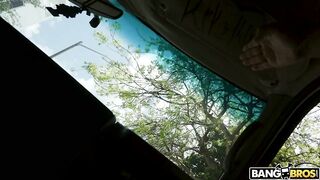 2022-06-15-8897851-horny-chick-hops-on-the-bus_720