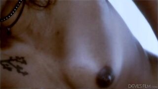 2017-12-21-129811-dark-divas-scene-2-540