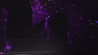 2018-11-07-3675041-highlighting-her-curves_720