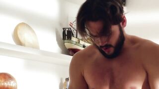 2017-12-18-142375-slow-motion-cumshot-worth-watching-for-hilarity-720