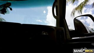 2022-06-08-8895261-lily-gets-fucked-on-the-bus_720