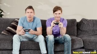 2018-06-14-2286943-double-dicking-doublecross_720