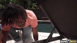 2022-09-29-9180211-this-isnt-my-house_720