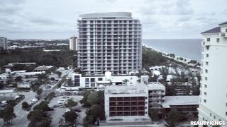 2019-03-29-4352364-absolutely-bootiful_720