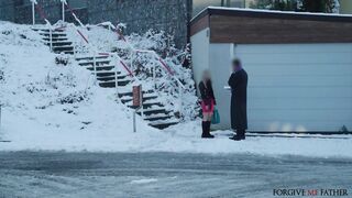 2022-08-16-7940121-blonde-blowjob-addict-needs-cash_720