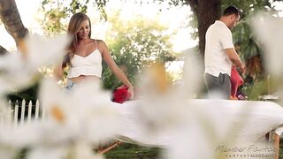 2017-12-27-127123-the-special-gift-540