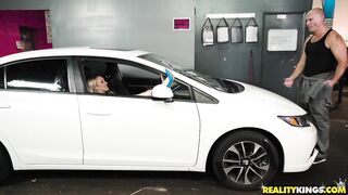 2017-10-14-1944936-body-work_720