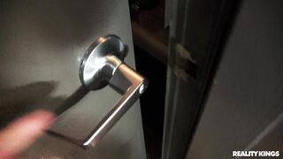 2017-12-19-1853782-workout-fit_720