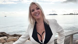 2025-12-18-ava-28-years-old-a-very-sexy-businesswoman_720