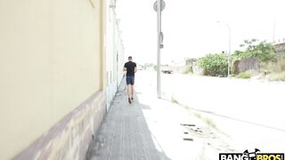 2022-09-30-8897301-horny-redhead-gets-freaky-in-public_720