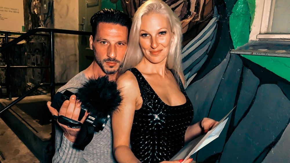 PUBLIC SEX DATE - Cam Angel: Public Slut