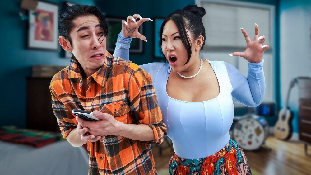 Dont be a Fucking Wimp Make Mommy Cum NOW Connie Perignon Debut